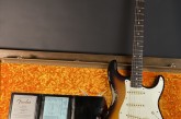 Fender Custom Shop 59 Stratocaster Heavy Relic Faded Chocolate 3 Tone Sunburst.jpg